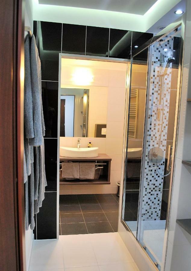 Lux Apartment Center Wrocław Buitenkant foto