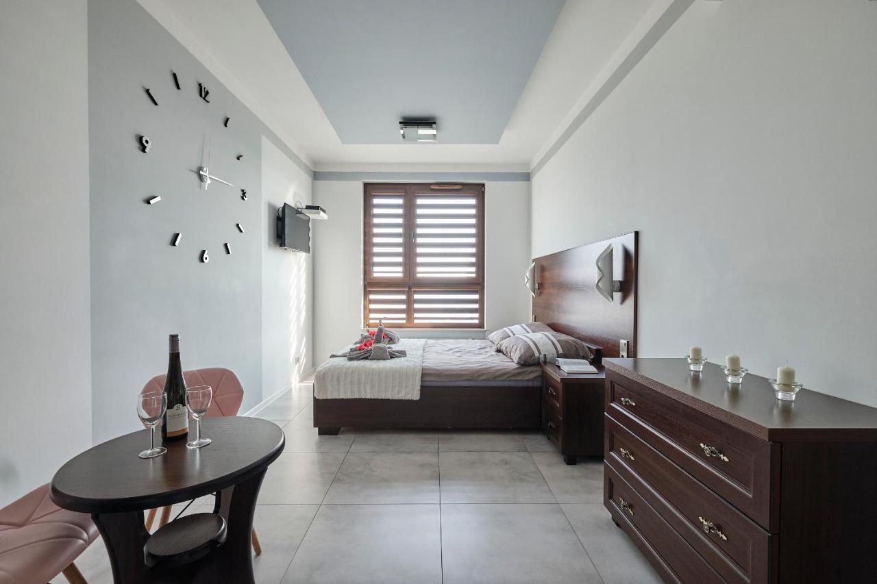 Lux Apartment Center Wrocław Buitenkant foto